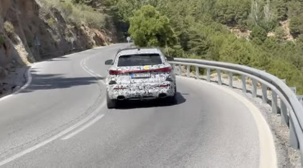 Audi RS Q5 Audi RS Q5, primo avvistamento su strada del nuovo SUV sportivo