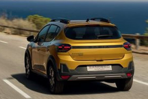Dacia Sandero Stepway hybrid 155: arriva la full hybrid, il prezzo
