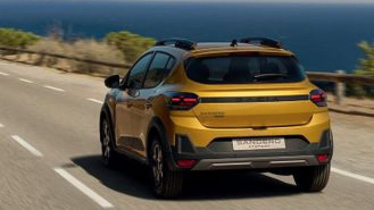 Dacia Sandero Stepway hybrid 155: arriva la full hybrid