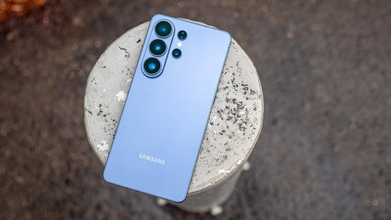 Galaxy S27, sensori Sony e batterie al silicio carbonio in arrivo