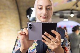 Galaxy Z Fold 8, il pieghevole Samsung per chi ama i social