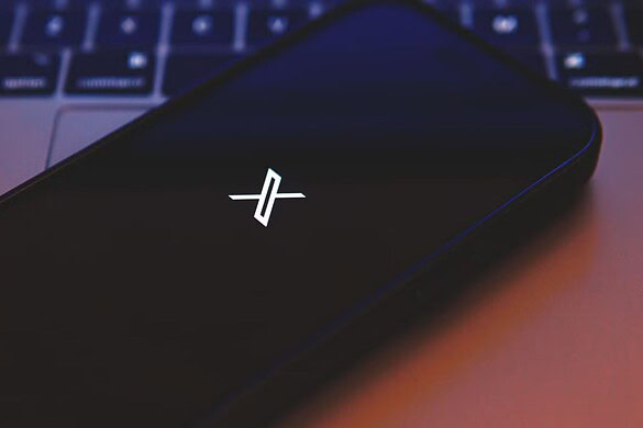 X lancia il nuovo video editor su iOS contro i contenuti riciclati