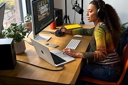 MacBook, prezzi su e vendite giù: nel 2026 mercato laptop -13,6%