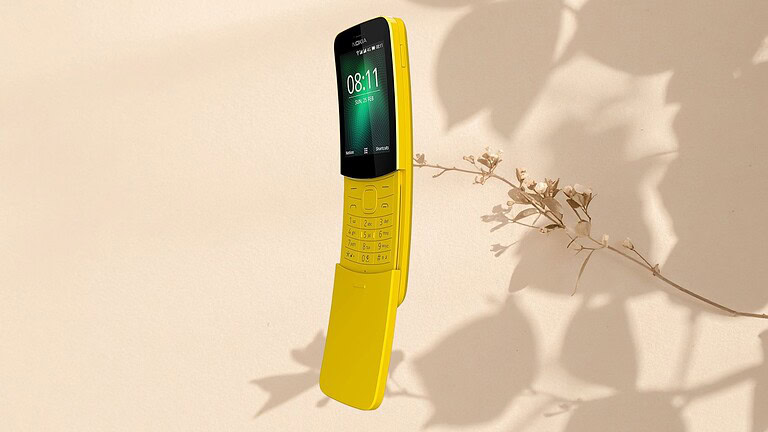 Nokia 8110, quanto vale davvero il Banana Phone che hai nel cassetto