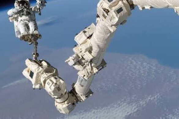 Canadarm2 di nuovo operativo: la NASA lo ripara con una passeggiata spaziale