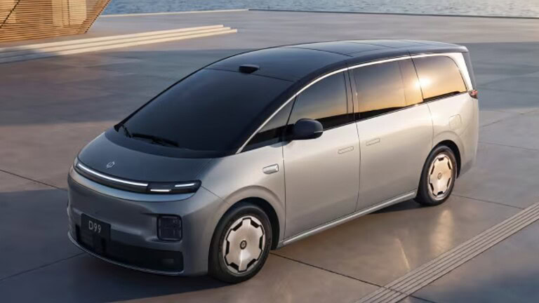 Leapmotor D99, il monovolume elettrico da 7 posti che sfida i prezzi