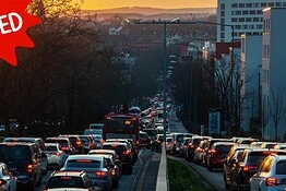 ZTL Roma, auto elettriche addio ingresso gratis: pass fino a 1.000 euro