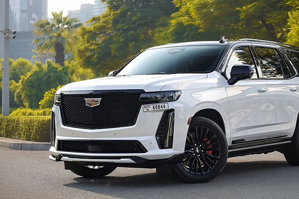 General Motors torna in Italia con Cadillac Escalade e Chevrolet Silverado