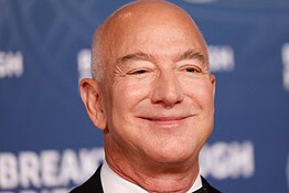 Jeff Bezos: “L’AI creerà carenza di lavoro, non disoccupazione”