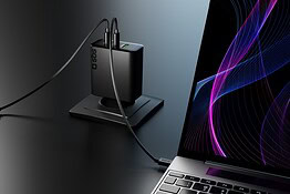 SBS lancia la gamma Laptop: caricatori GaN da 30W a 140W e stazioni desk