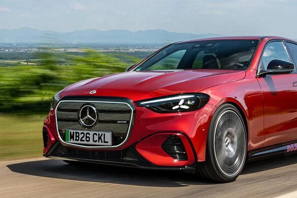 Mercedes Classe C elettrica: al via la produzione in Ungheria