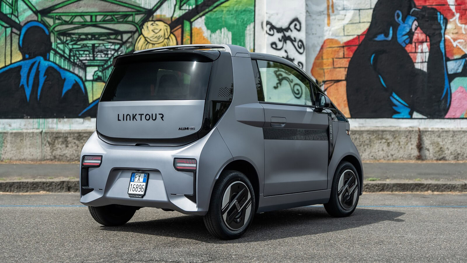 Linktour Alumi debutta in Italia con sei versioni elettriche