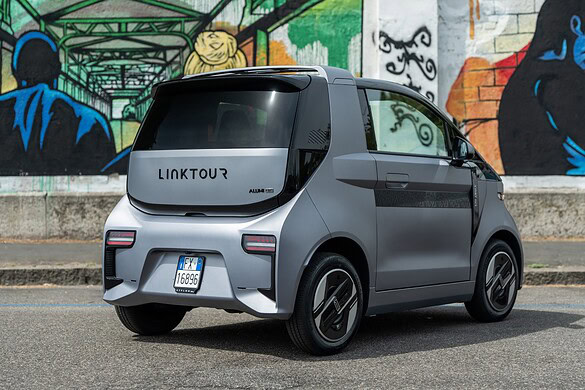 Linktour Alumi debutta in Italia con sei versioni elettriche