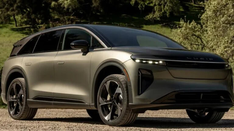Lucid Motors crolla in borsa: azioni giù del 55% poi il rimbalzo