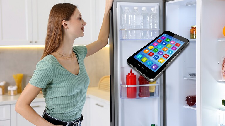 Smartphone nel frigo col caldo: perché è un errore da evitare