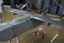 Drone ucraino FP-1 vola 2.500 km e colpisce la Siberia
