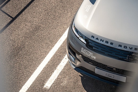 Range Rover Sport Electric, la SUV a batteria è vicina