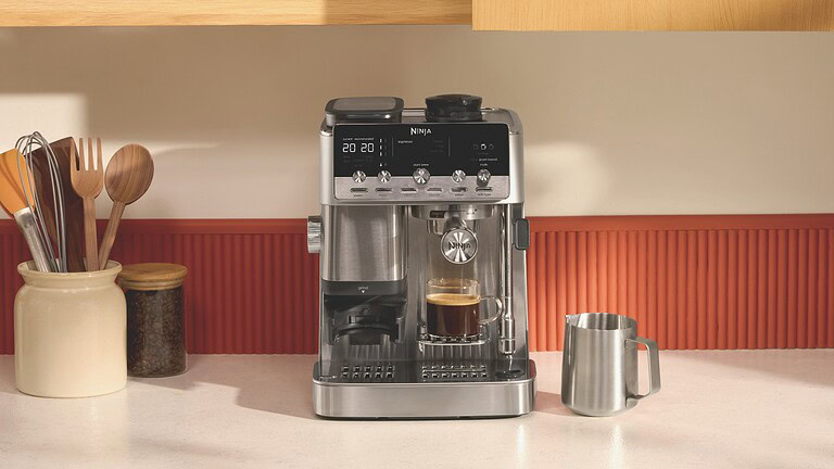 Ninja Luxe Café MINI Plus ufficiale: espresso e filtro in poco spazio