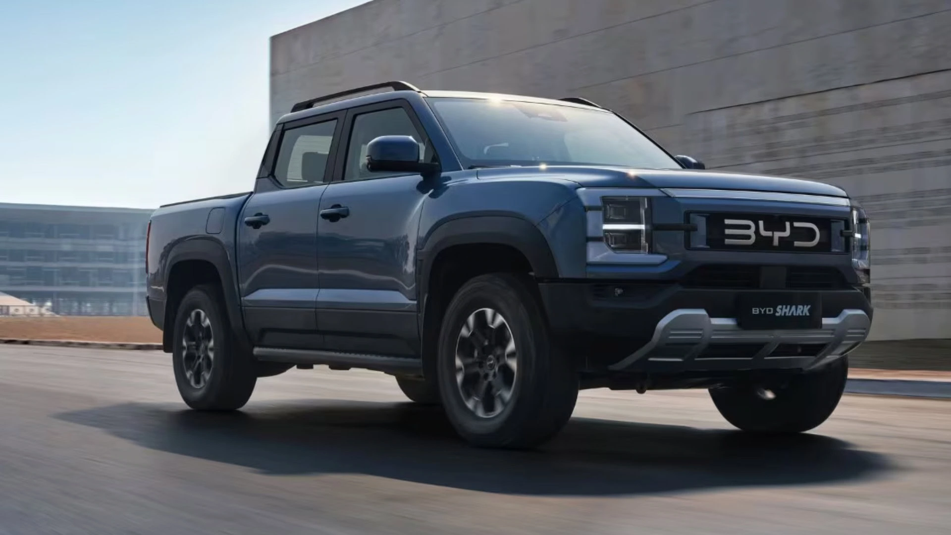 BYD Shark arriva in Europa: il pick-up plug-in sfida i diesel