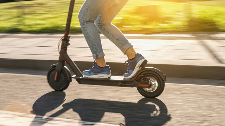 Monopattini elettrici, assicurazione RC obbligatoria dal 16 luglio
