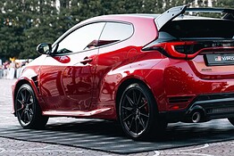 Toyota GR Yaris 2026, prezzi da 53.000 euro e due edizioni speciali