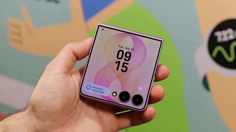 Samsung Galaxy Z Flip e Z TriFold: i pieghevoli del 2024 - Samsung Galaxy Z TriFold