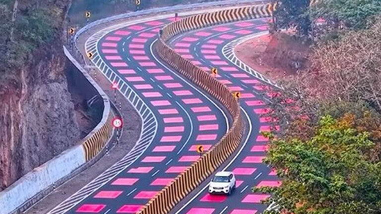 Strade dipinte di rosso: cosa significa davvero la segnaletica