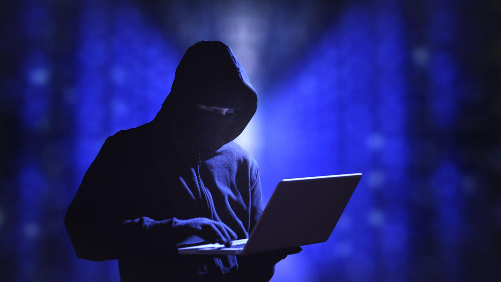 Dark web, quanto vale la tua email rubata: il listino prezzi