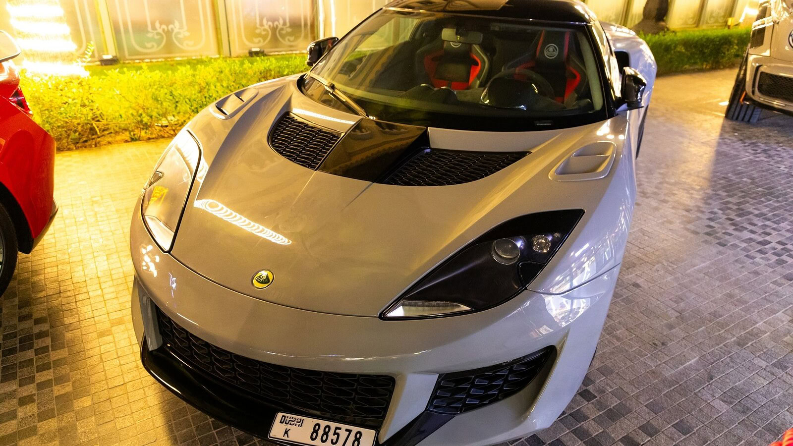 Lotus Esprit, il ritorno nel 2028 è ibrido con V8 da 1.000 CV