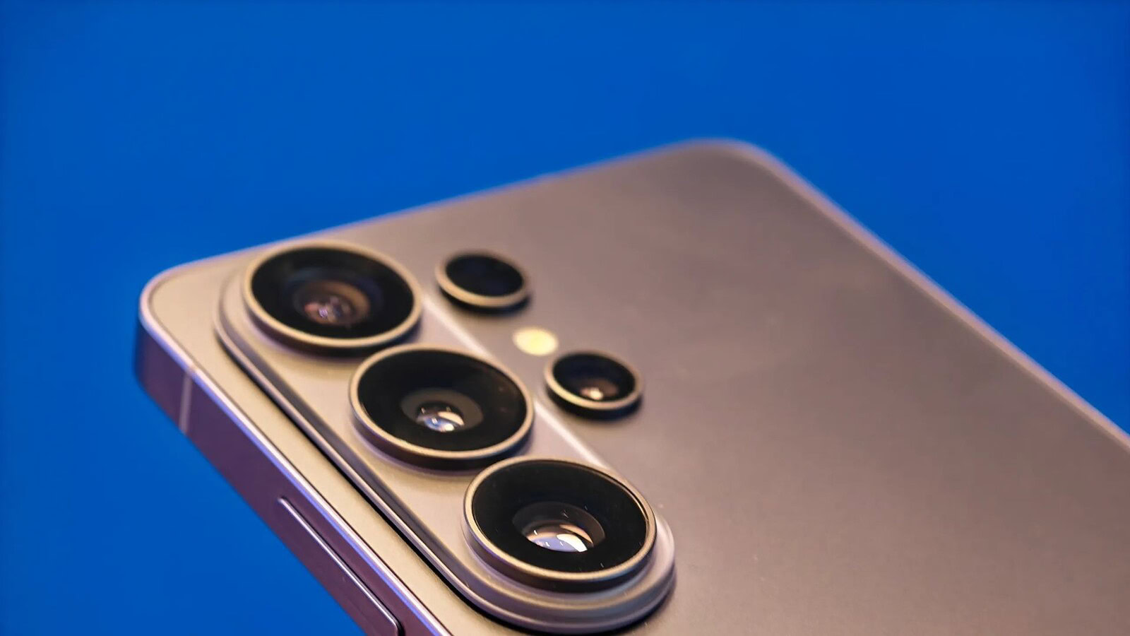 Galaxy S26 Ultra è l'Android più venduto al mondo nel Q2 2026