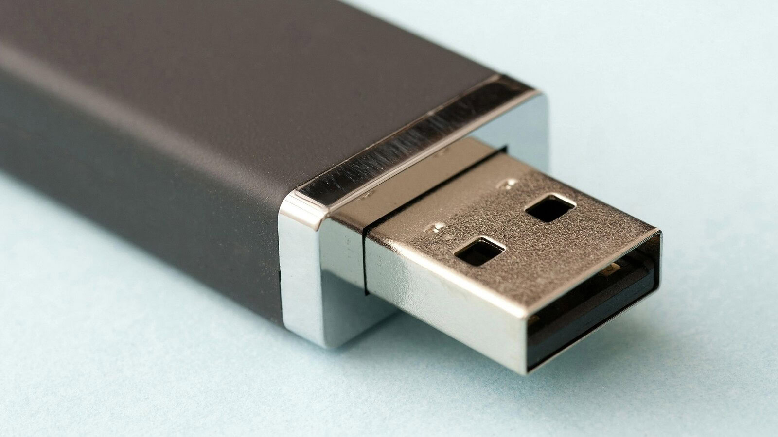 Chiavetta USB, tre usi che non conoscevi: il primo salva il PC