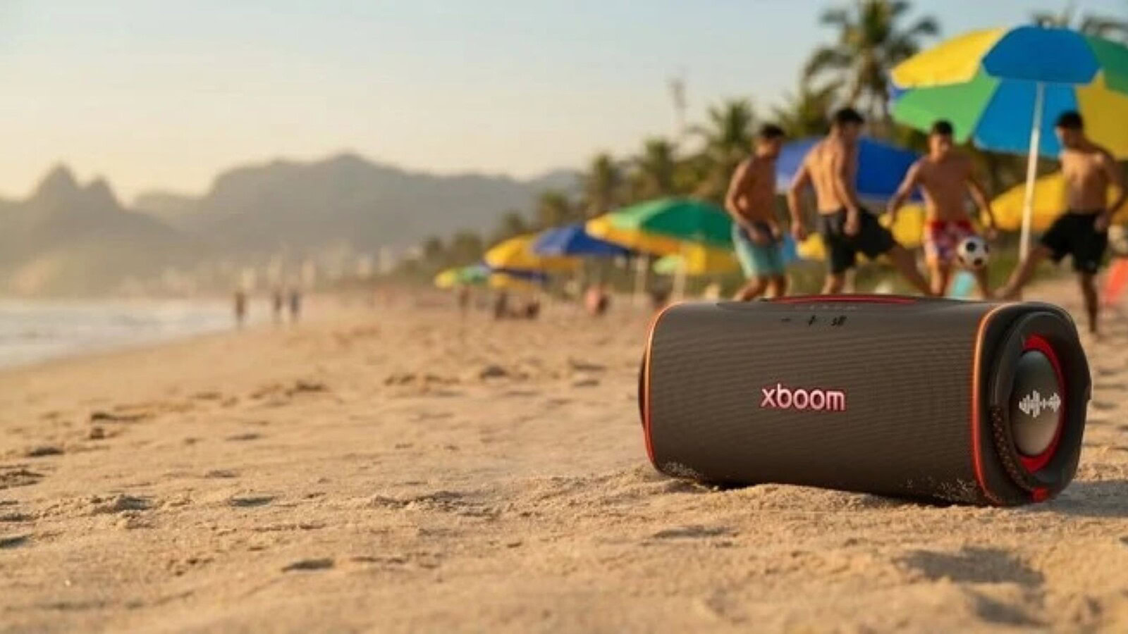 LG xboom Blast: nasce lo speaker da 220W con IP68 e 36 ore di autonomia