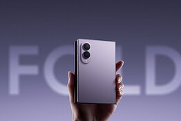 Samsung sfida Apple sui pieghevoli e non teme il debutto del 2026