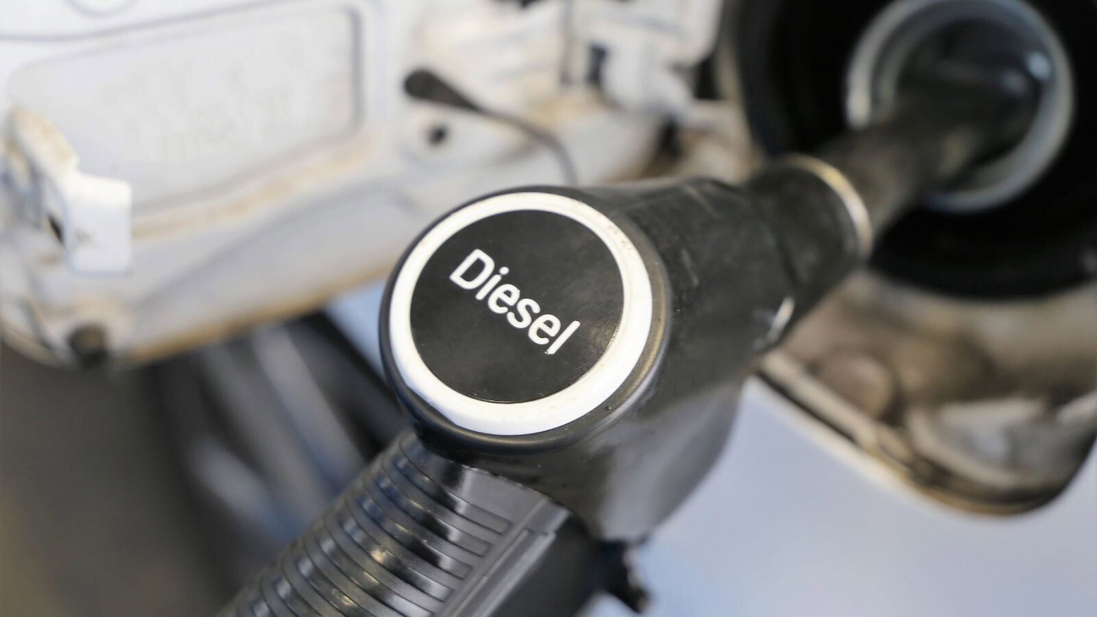 Blocco diesel Euro 5 in Veneto, la Regione punta al rinvio