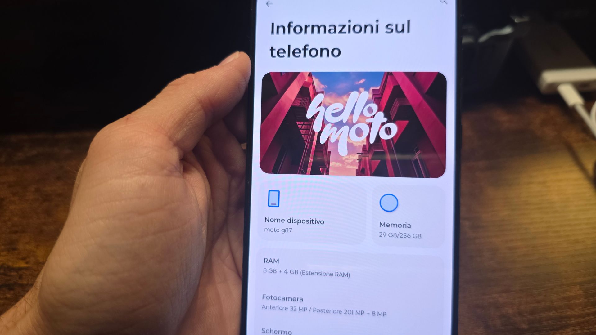 Motorola Moto G87 - design Motorola Moto G87