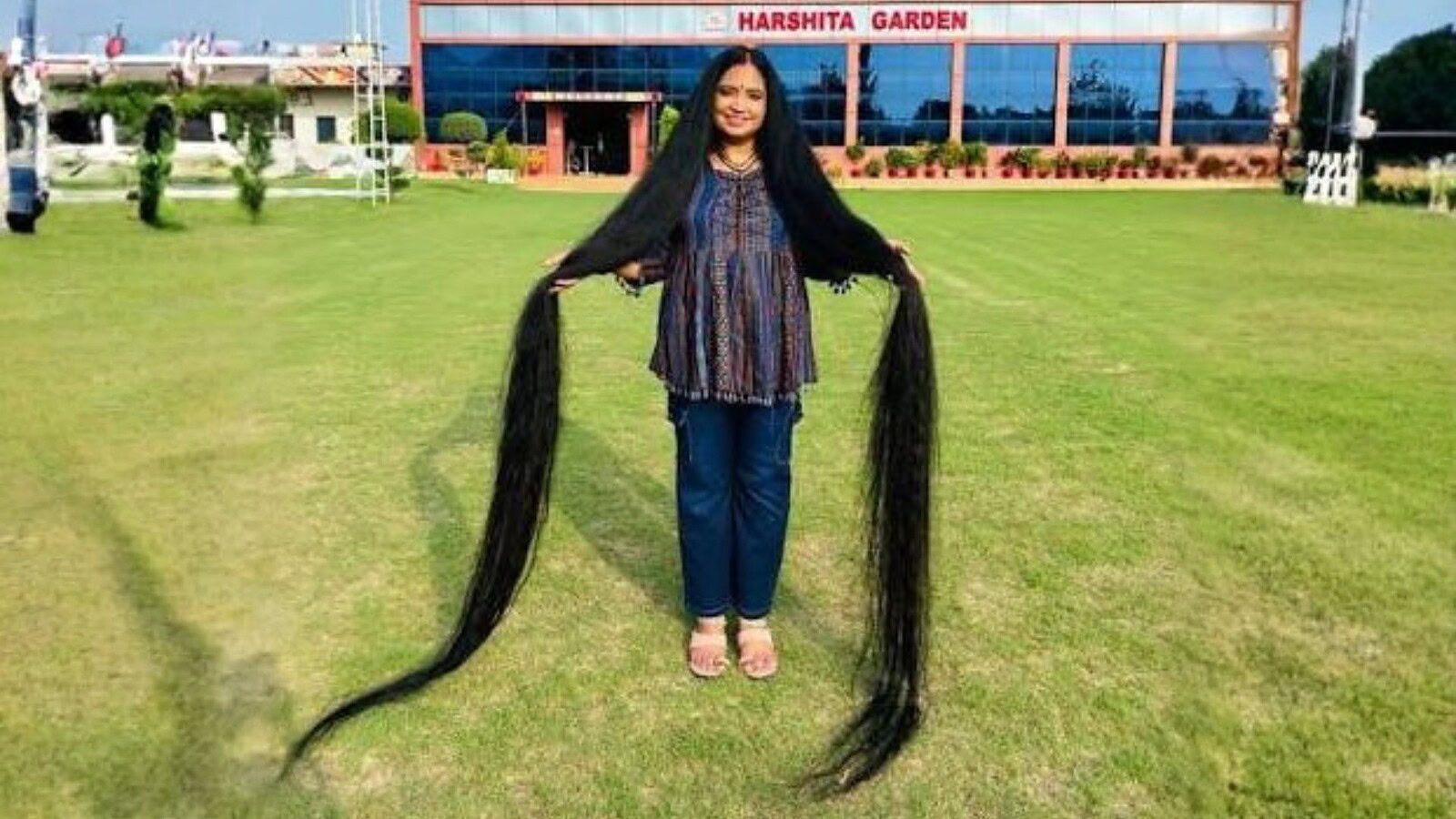 Guinness World Records, capelli più lunghi al mondo: 2,69 metri