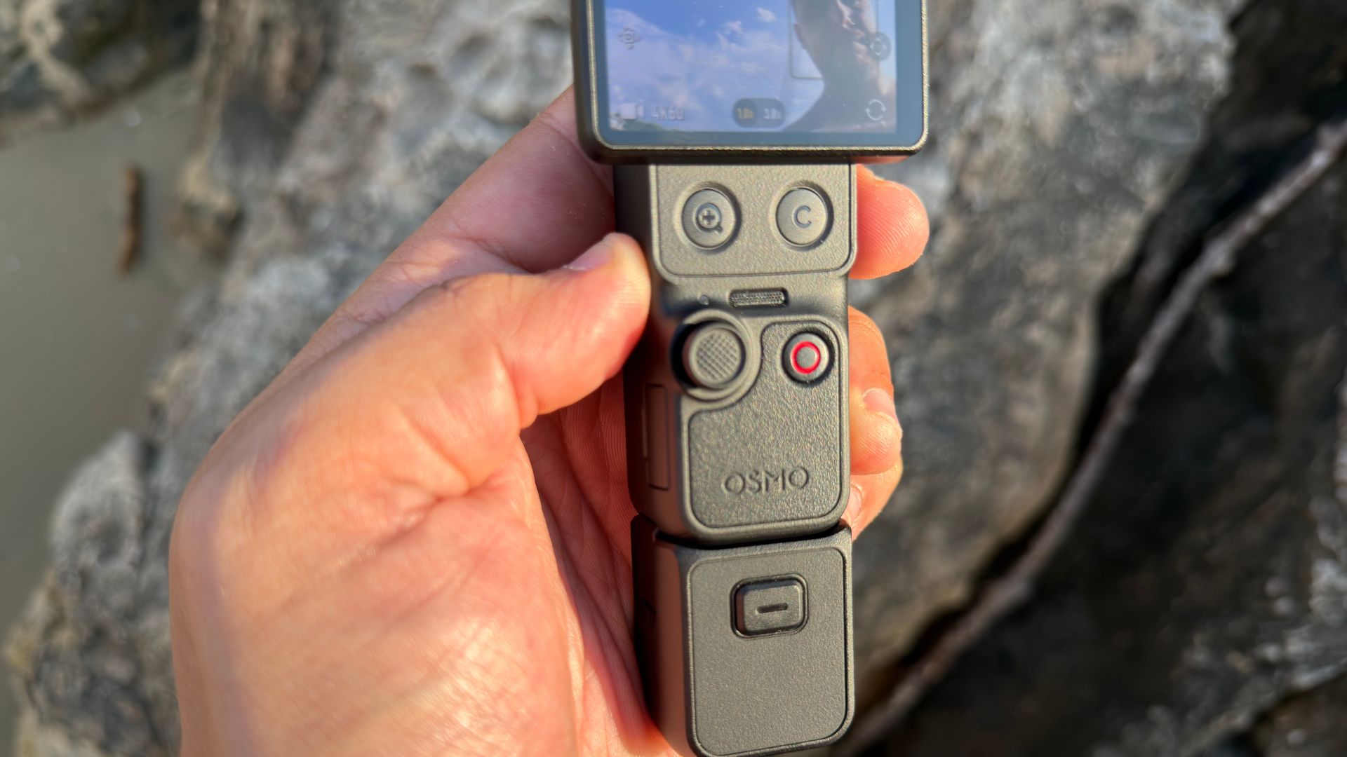 DJI Osmo Pocket 4P: la videocamera tascabile che cambia il modo di creare contenuti | RECENSIONE