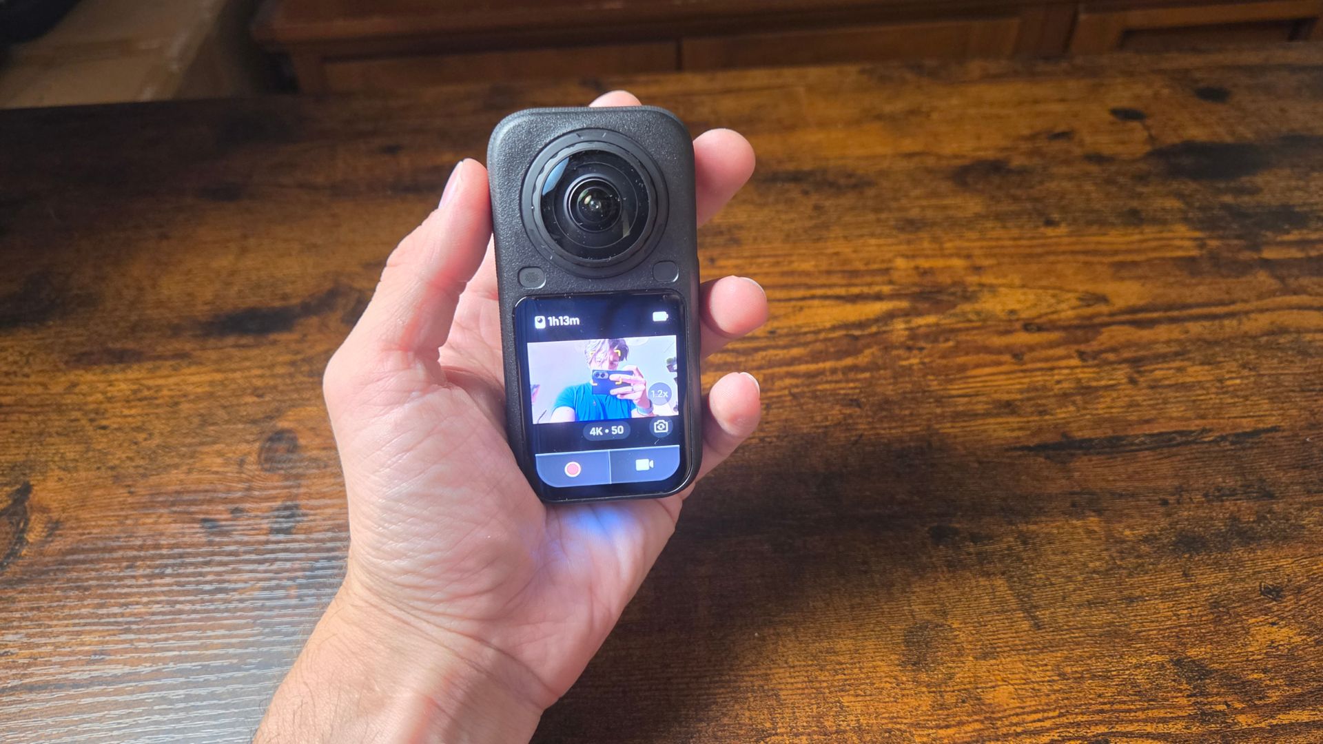 Insta360 X6