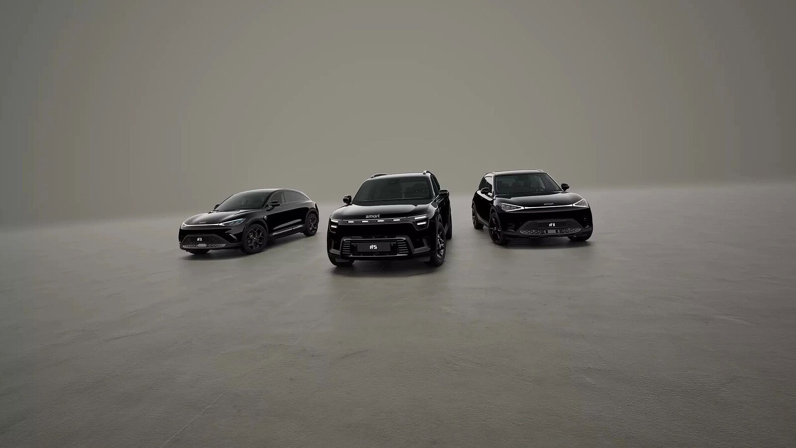 Smart Model Year 2027: trazione integrale sulla #5 Premium e Black Edition