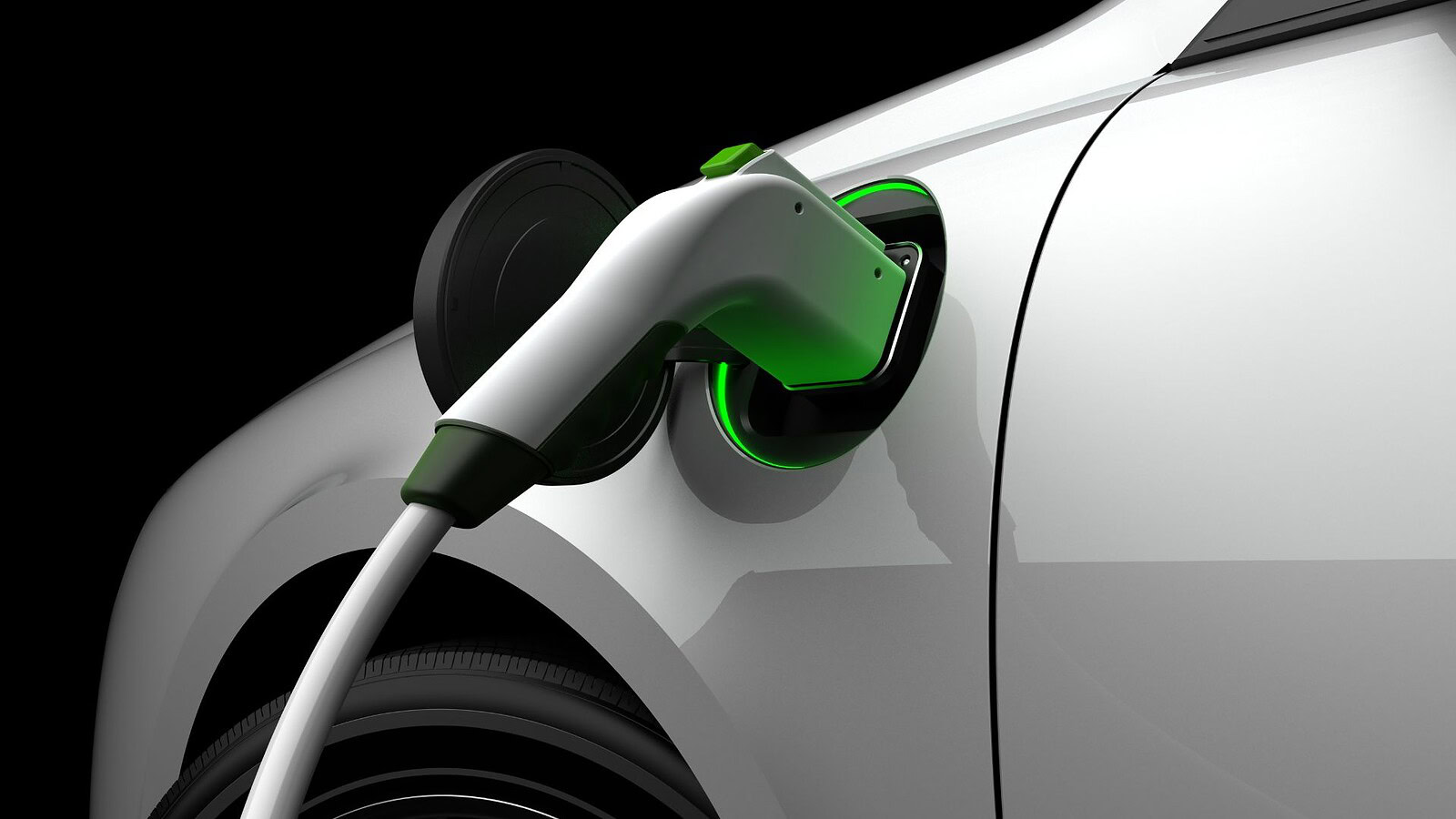 Auto elettriche in Italia, solo lo 0,9% del parco circolante