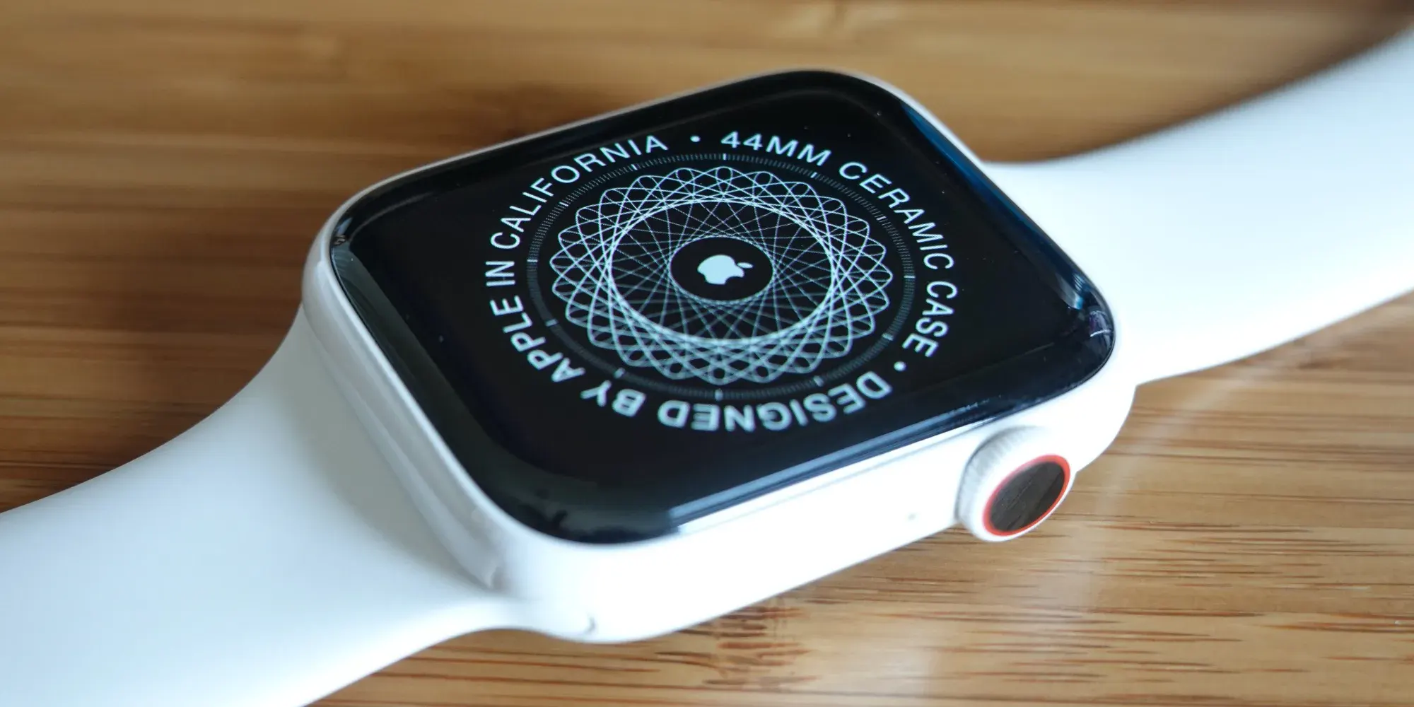 Apple Watch Series 12 Apple Watch Series 12: la cassa in ceramica sta per tornare