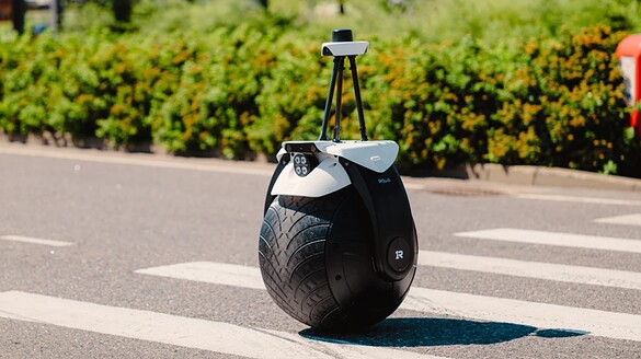 1ROLLO, il robot su una ruota che pattuglia da solo