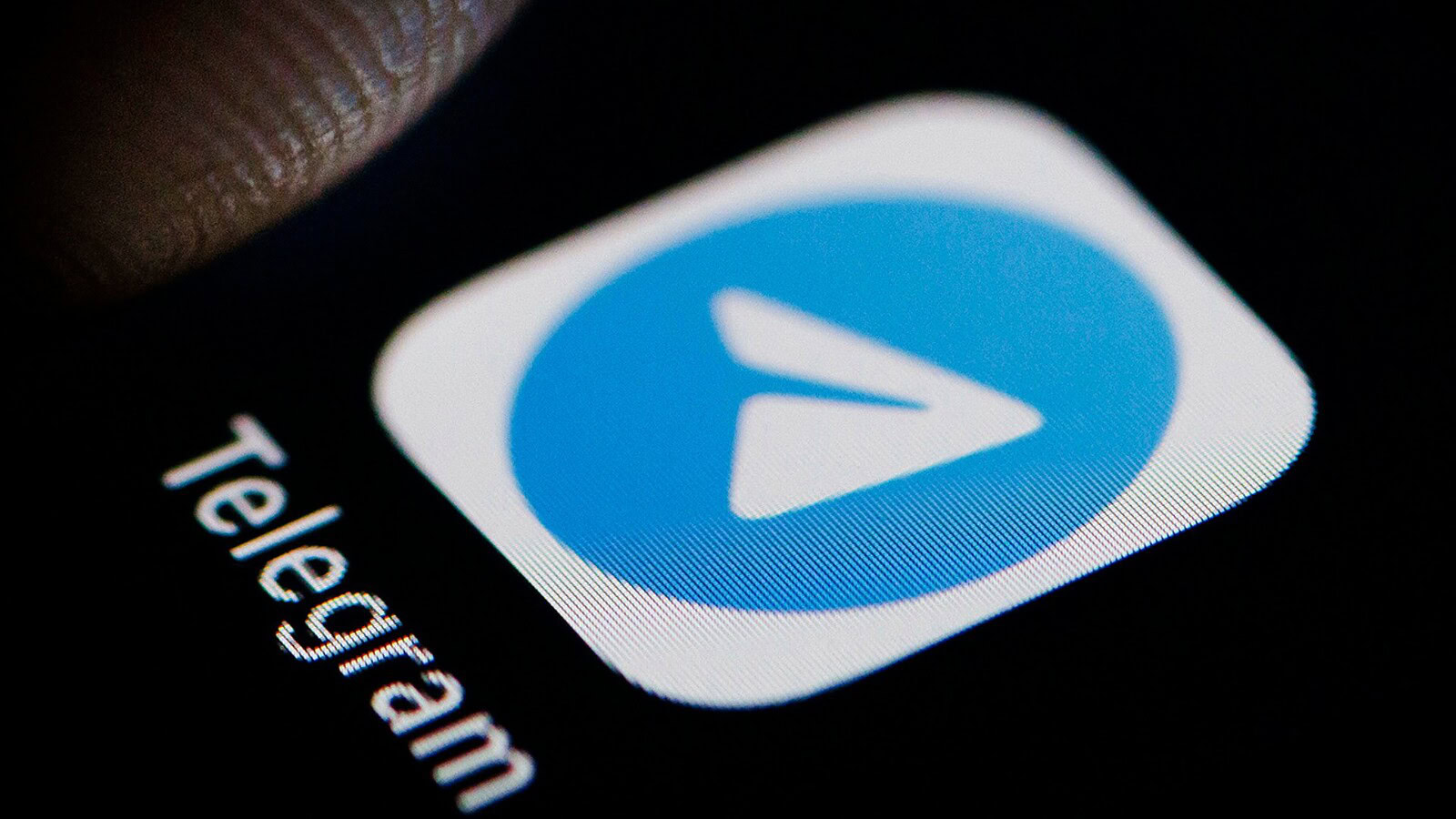 Telegram fuori dall'App Store, Durov: colpa di un ricattatore