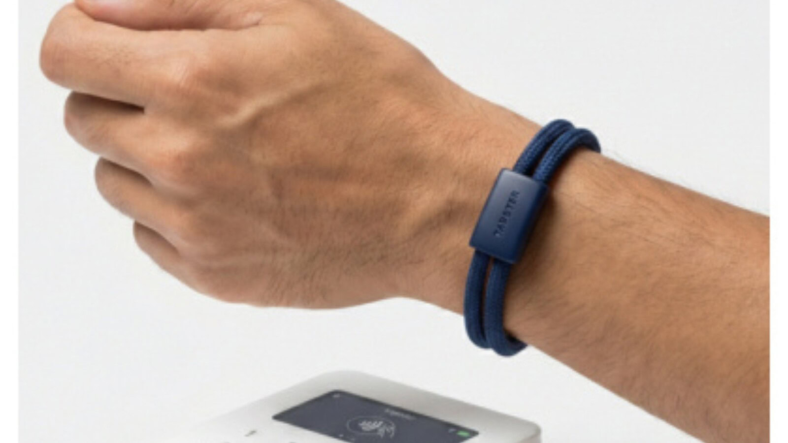 Tapster Smart Bracelet No2 arriva su TIM: paghi con il polso