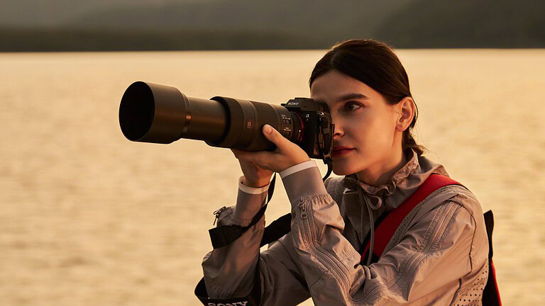 Sony FE 100-400mm F5.6-8 OSS ufficiale: super zoom leggero