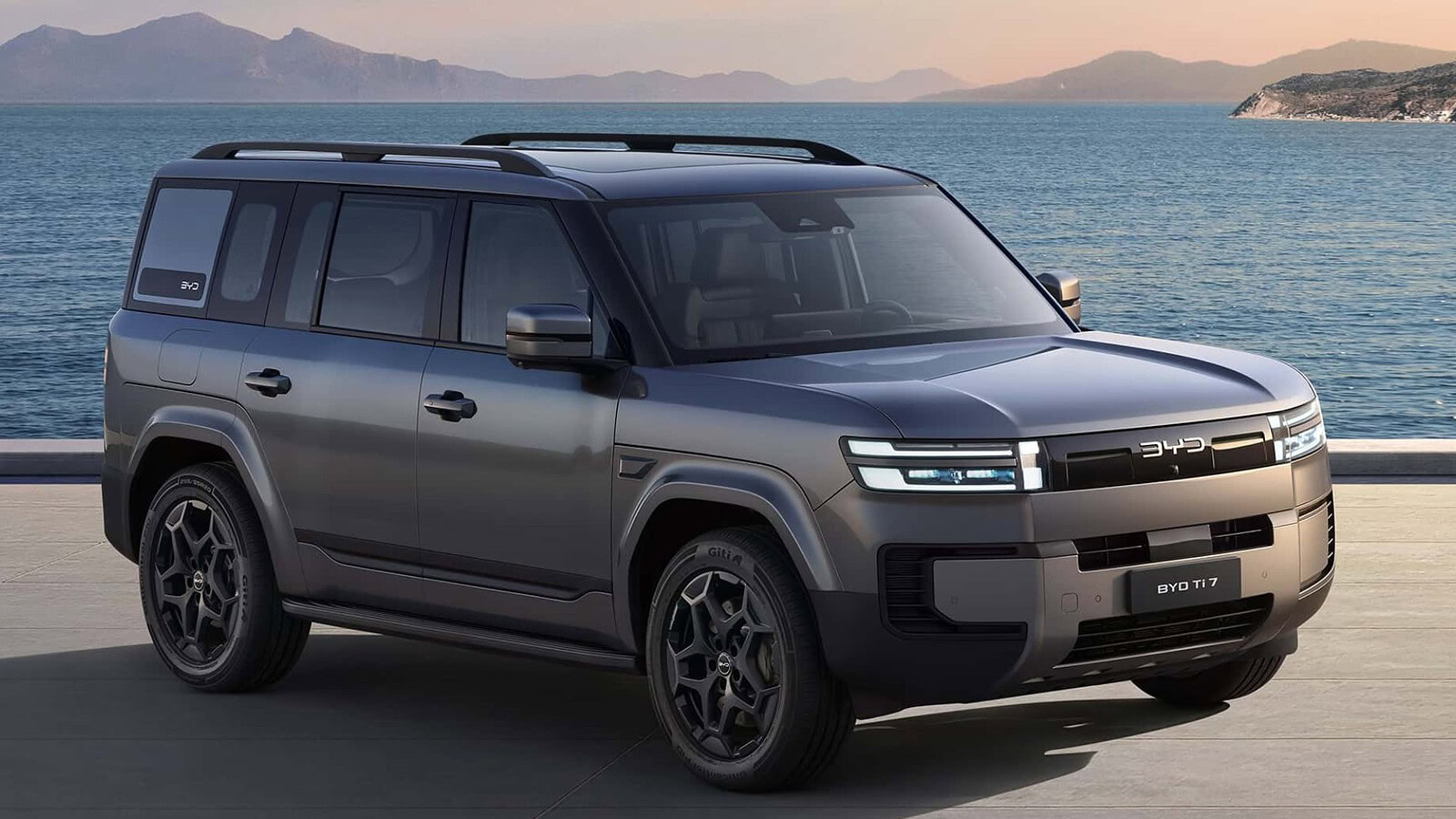 BYD Ti 7: il SUV plug-in a 7 posti che scatta come una sportiva