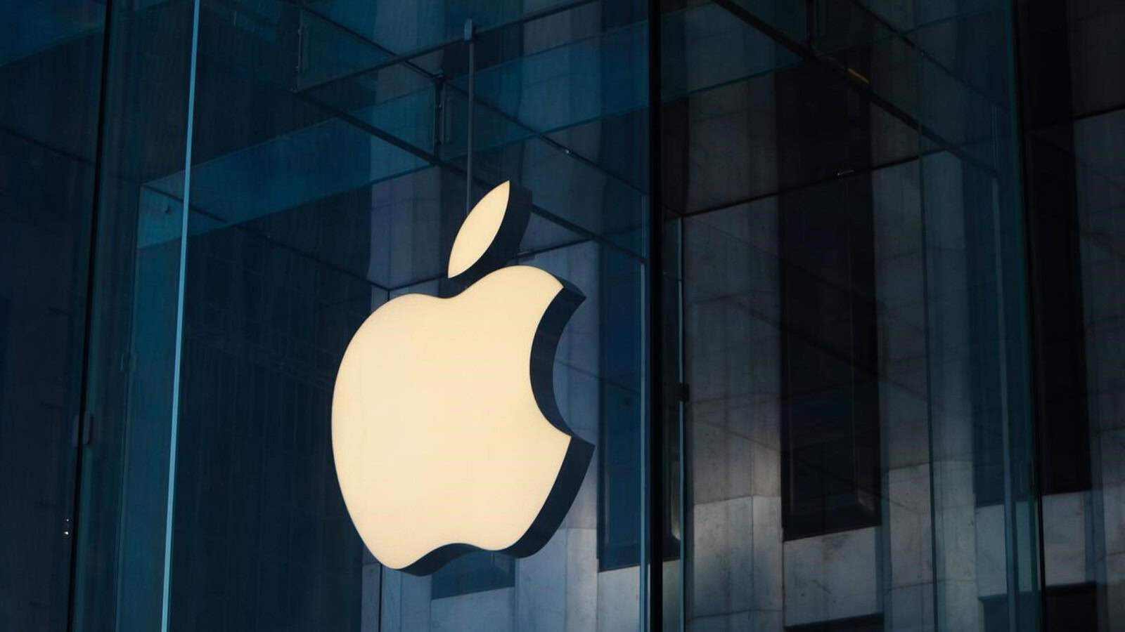 Apple accumula pannelli OLED: cosa significa per iPhone 18 Pro