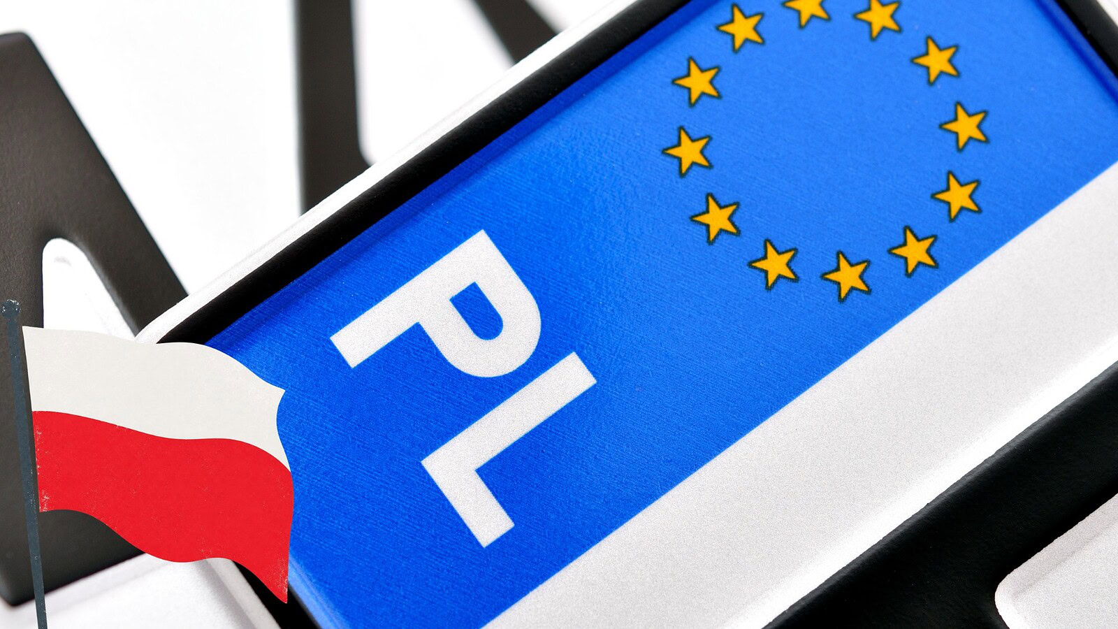 Targhe polacche a Napoli: la Polonia avvia 500 cause legali