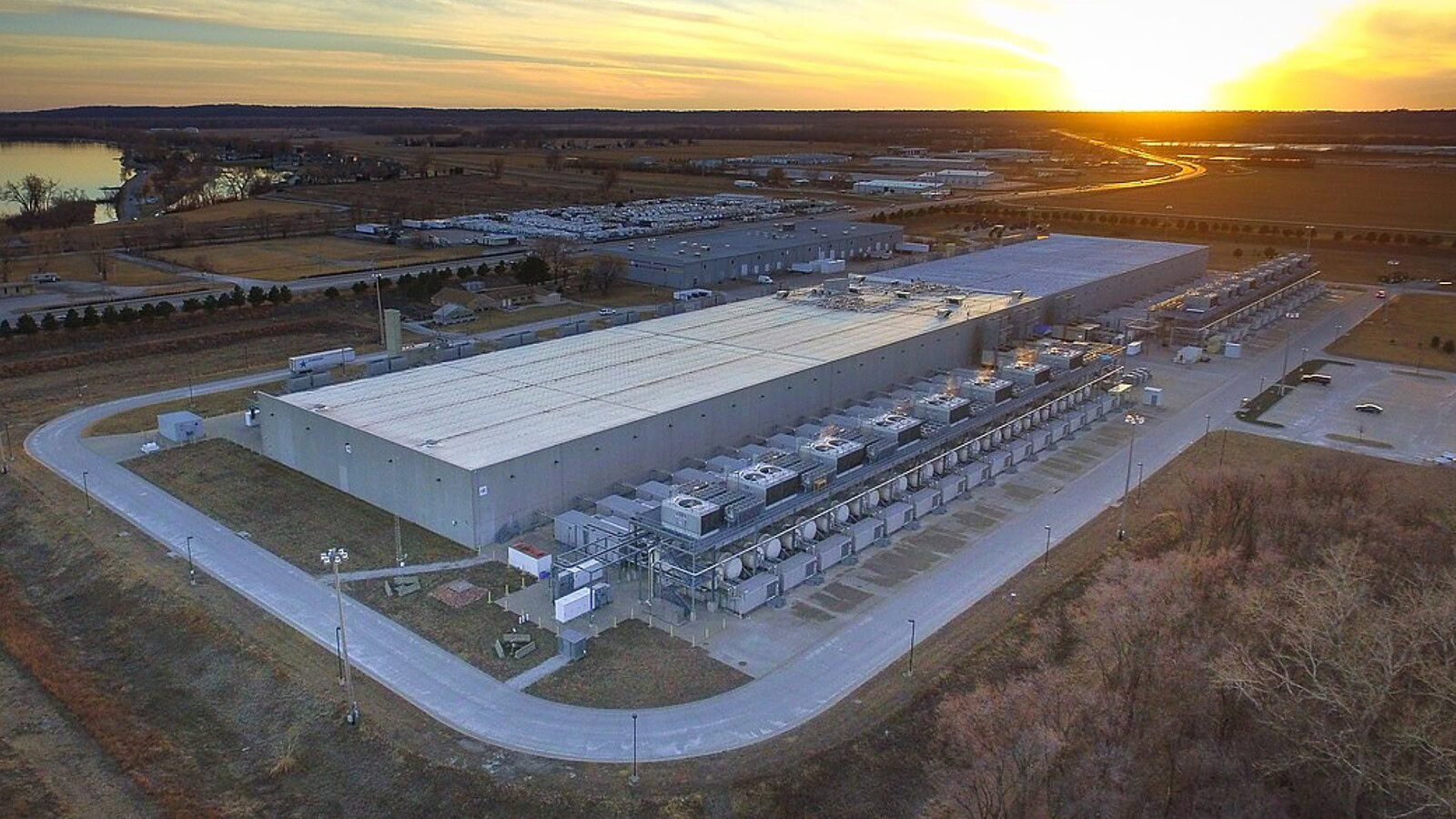 Data center in Italia, 25 miliardi di investimenti strategici