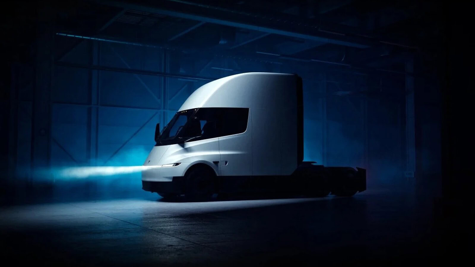 Tesla Semi arriva in Europa: debutto ufficiale a settembre